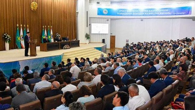Алматы әкімі тұрғындардың негізгі әлеуметтік мәселелерін атады