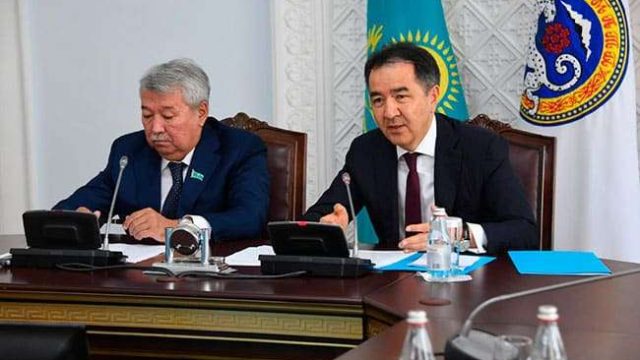 Мәслихат отырысында Алматыны дамыту проблемалары талқыланды