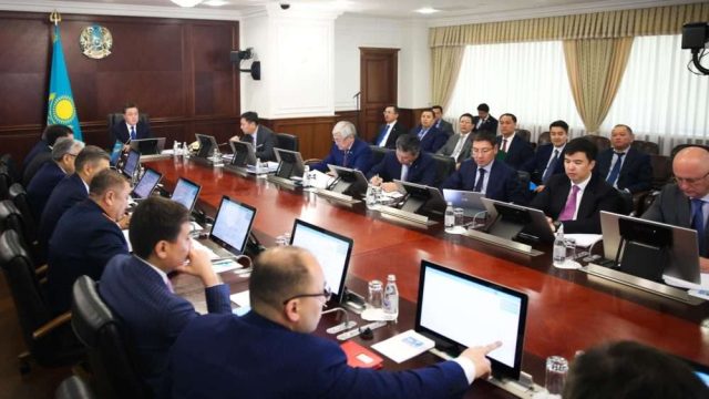 Тұрмысы нашар көпбалалы отбасы балаларына 5000 білім гранты бөлінеді