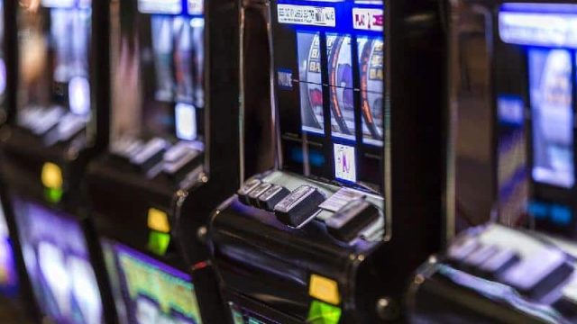 Алматыда заңсыз ойын бизнесімен қарқынды күрес жүріп жатыр