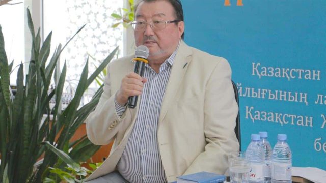 Өскеменде Ұлықбек Есдәулеттің 65 жылдық мерейтойы өтті