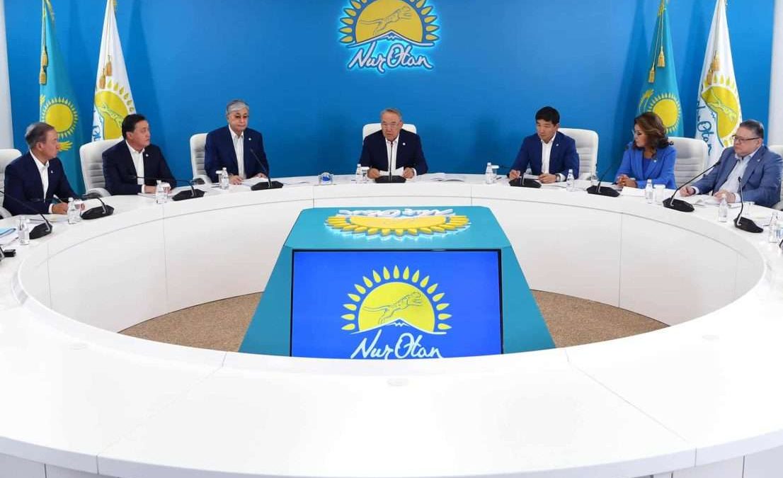Nur Otan партиясы саяси кеңесі бюросының отырысы