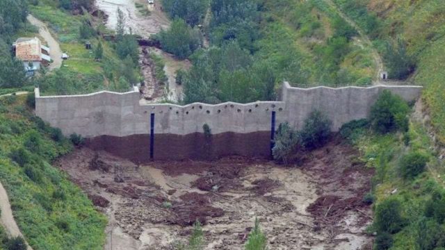 Алматыдағы сел қаупі: Қарғалы алабындағы көл тасыды