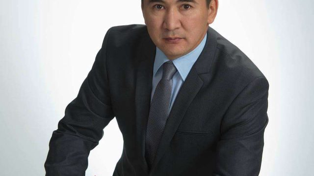 Есболат Айдабосын Азия қаламгерлерінің І форумы туралы пікірін білдірді