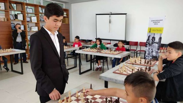 Әлемнің ең жас гроссмейстері Алматыда мастер-класс өткізді