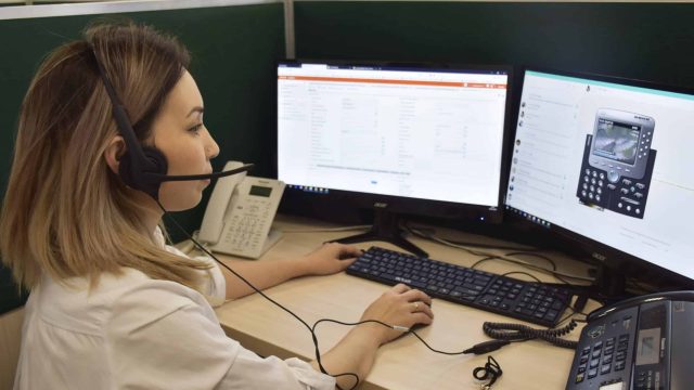 Мәскеуде Қазақстан азаматтары үшін жедел желі іске қосылды