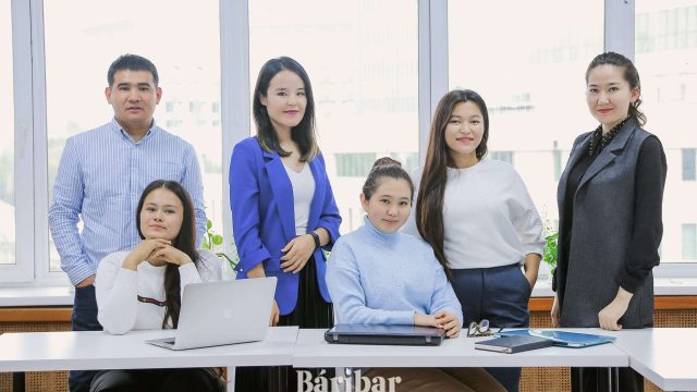 Шолу: Baribar.kz қызметкерлері ақпанда не жазды?