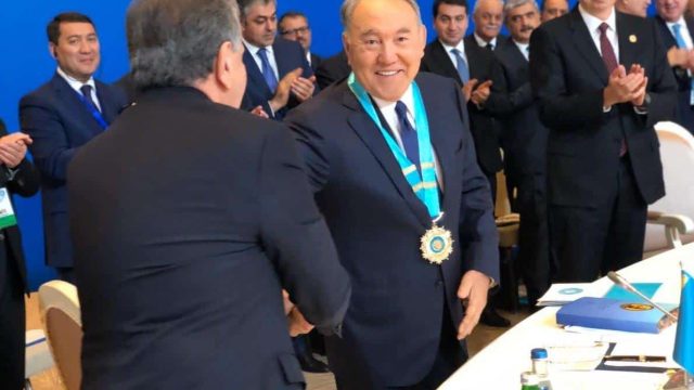 Нұрсұлтан Назарбаев Түркі әлемінің жоғары орденіне ие болды