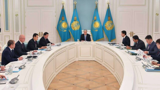 Қасым-Жомарт Тоқаев экономиканы дамытуға қатысты қандай тапсырмалар берді?