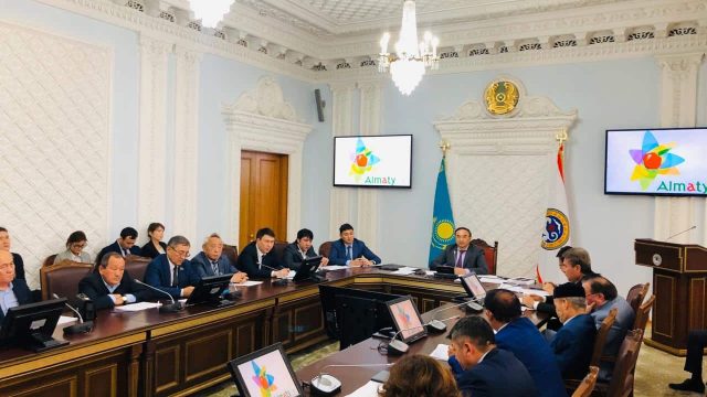 Алматыда Абайдың 175, әл-Фарабидің 1150 жылдығы тойланады