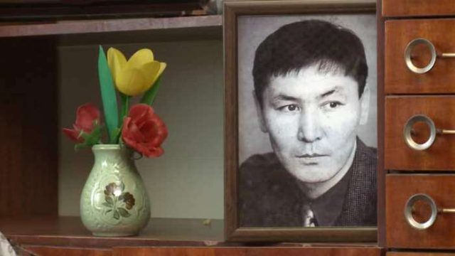 Алматыда ақын-жазушылар Әмірхан Балқыбекті еске алды