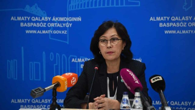 Алматы мектептері мен балабақшаларында орын жетпей жатыр
