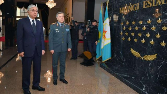 Президент елдің әскери қауіпсіздігін сақтау мәселесін пысықтады