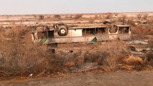 Қызылорда облысында жолаушылар мінген автобус аударылды
