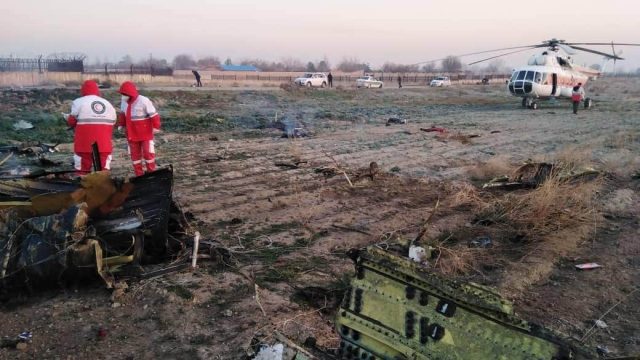 Иранда ұшақ апатқа ұшырап, жолаушылар қаза тапты
