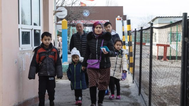 Бердібек Сапарбаев Қордайдан шекара асқандарды елге шақырды