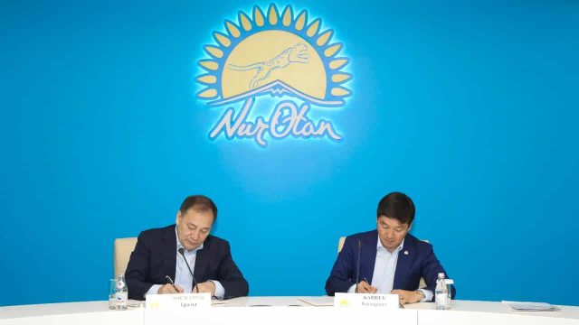 Nur Otan жұмысшылар мүддесін кәсіподақтармен бірге қорғамақ