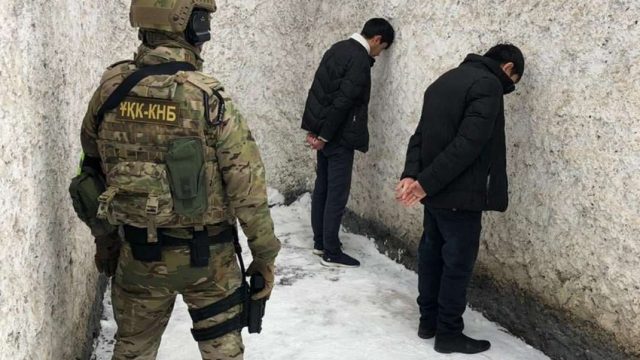 ҰҚК: Екі адам Қазақстан аумағында теракт жасауға дайындалған
