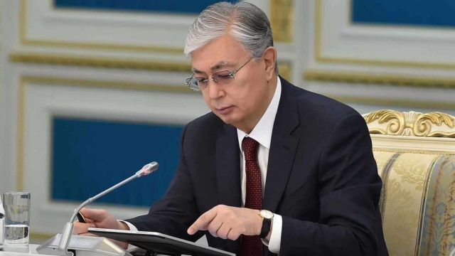 Мемлекет басшысы БАӘ вице-президентіне көңіл айтты