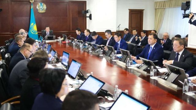 Асқар Мамин: Азаматтардың ешқайсы қиын жағдайда қалмайды