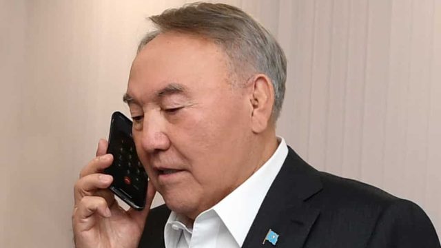 Нұрсұлтан Назарбаевты туған күнімен кімдер құттықтап жатыр?