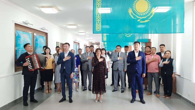 Қызылорда мемлекеттік университеті ұжымы әнұран орындады