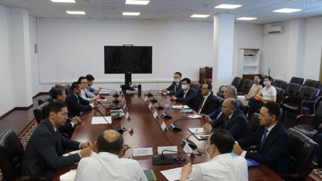 Нұрлан Тілешев қаржы ұйымы басшыларымен кездесті