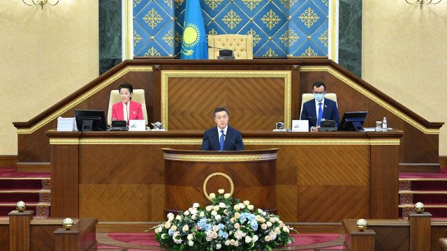 Асқар Мамин Парламент депутаттарына не деп есеп берді?