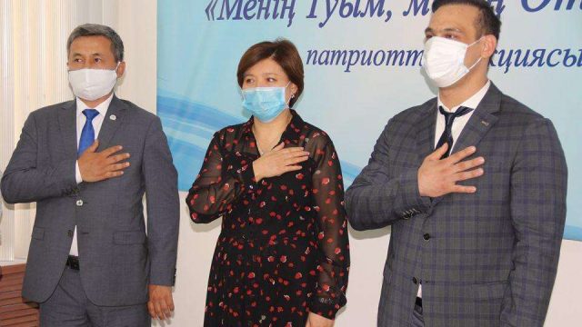 Қорқыт Ата атындағы университет түлектері алтын медальмен марапатталды