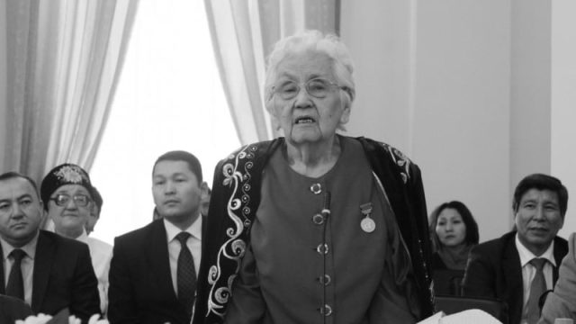 Академик Рәбиға Сыздық қайтыс болды