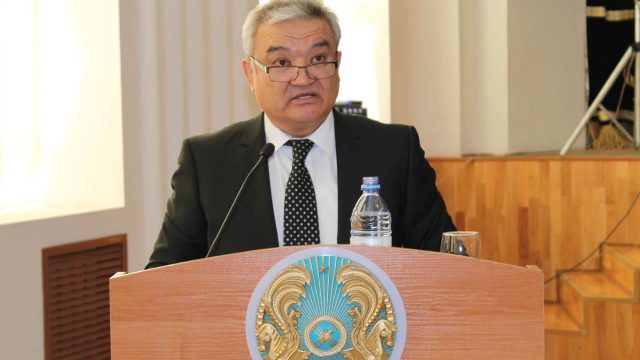Семей әкімі Ермақ Сәлімов коронавирус жұқтырды