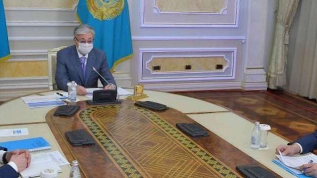 Президент «жерлеуден жемтік іздегендерді» жөнге келтіруді тапсырды