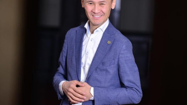 Үш керекке бірлік керек. Әкім Тұрсұнның ұсынысы