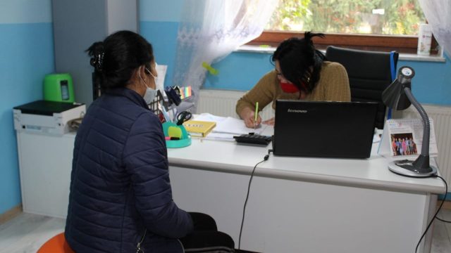 Қиын жағдайға тап болған ана мен бала қайда хабарласа алады?