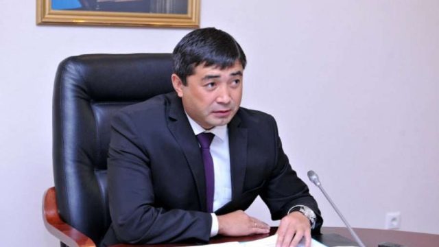 Президент Әділет министрлігінің жауапты хатшысын қызметінен босатты