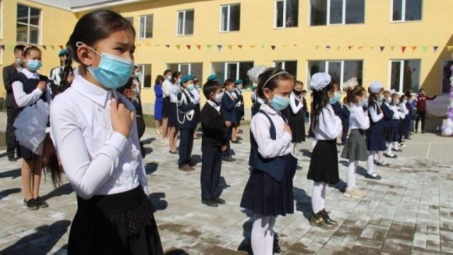 ДДСҰ: Вакцина алмау мектепке баруға кедергі келтірмеуі керек