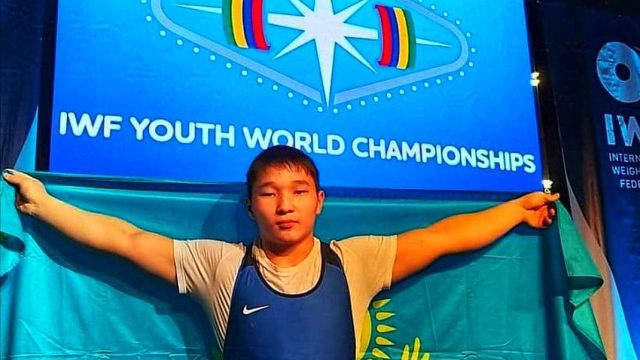 Ауыр атлет Рахат Бекболат Әлем кубогының чемпионы атанды