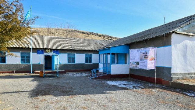 Түркістан: Түлкібас ауданындағы 2 ескі мектептің орнына жаңа ғимараттар салынады