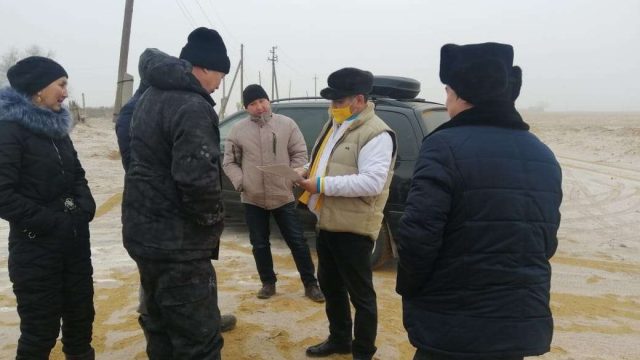 Депутаттыққа үміткерлер «Есіктен есікке» акциясы аясында үгіт-насихат жүргізді