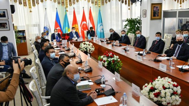 Әділ Ахметов: Конференция көрші елдер арасына іріткі салғысы келетін сайқымазақтарға орынды жауап болды