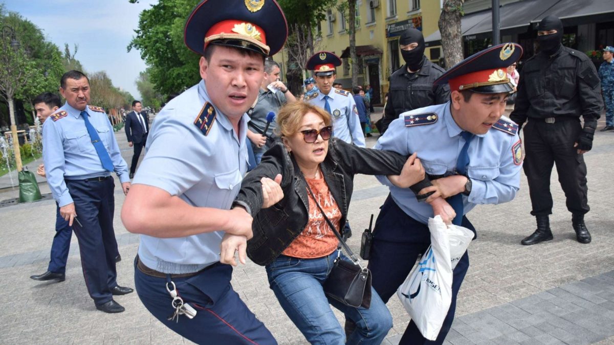 3452f2d06ba8127b7ae0c2c1e27b6e77 Министрлік қарсылық акцияларына қолданатын құралдар тізімін жасады