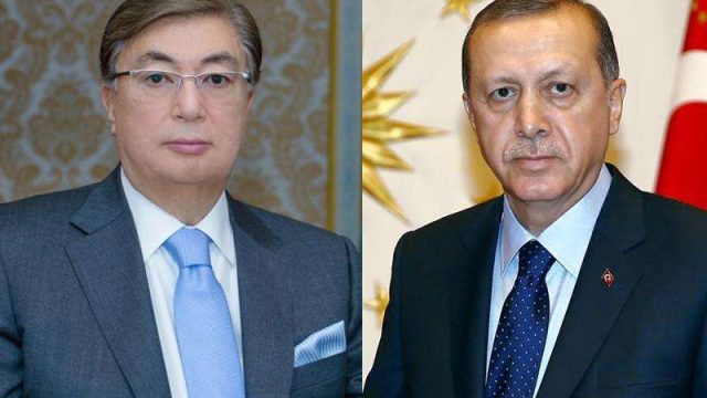 Тоқаев пен Ердоған бірін-бірі қасиетті Рамазан айының басталуымен құттықтады