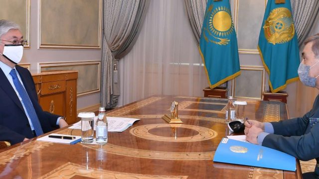 Президент қорғаныс министріне армияны жабдықтау бойынша тапсырма берді