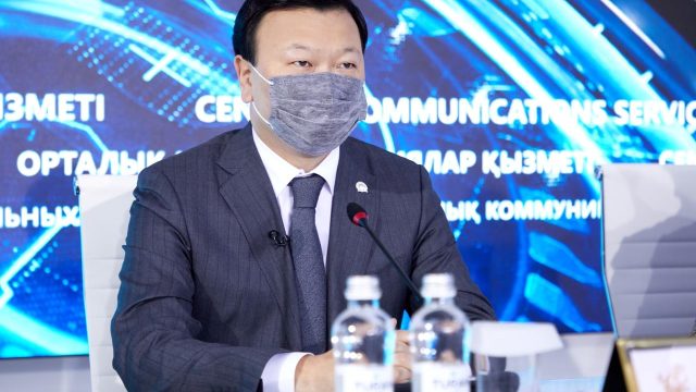Елімізде 65 жастан асқан адамдарға вакцина салынуы мүмкін