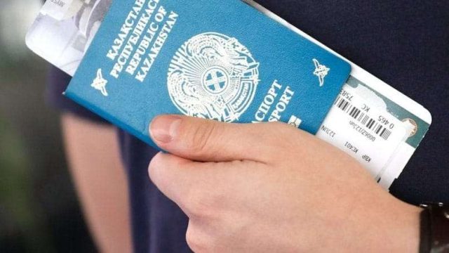 Қос азаматтығы бар Ресей азаматы елден шығарылды