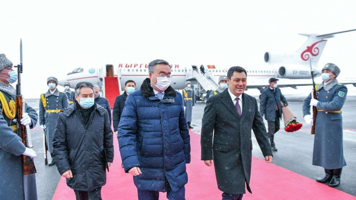Әуежай, Садыр Жапаров, Президент
