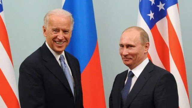 Владимир Путин мен Джо Байден кездесетін болды