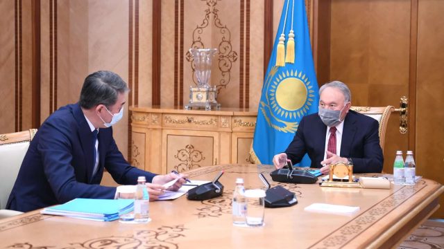 Нұрсұлтан Назарбаев Қарулы күштерді дамыту мәселесі туралы айтты