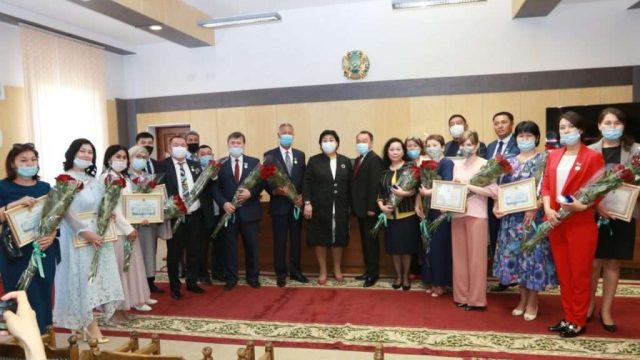 Атырауда Мәдениет және өнер қызметкерлері күні аталып өтті