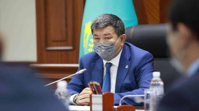 «Уайымға батырды». Атырау облысының әкімі орынбасары Бақытгүл Хаменованың ұсталуы туралы